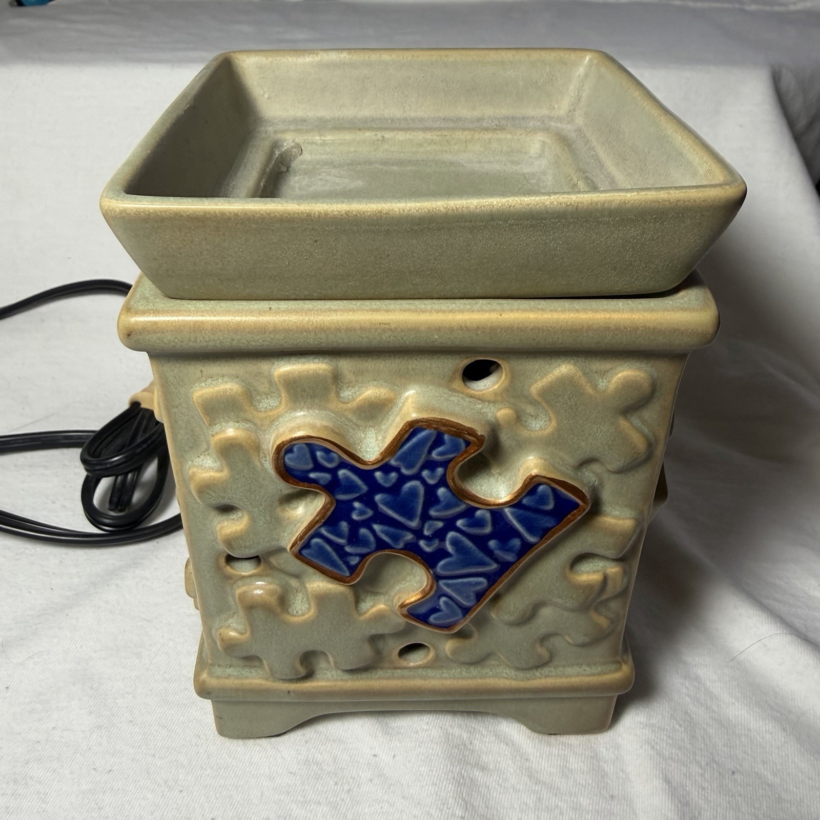 Scentsy "Piece By Piece" Full Size Wax Warmer Autism Speaks - Excellent!