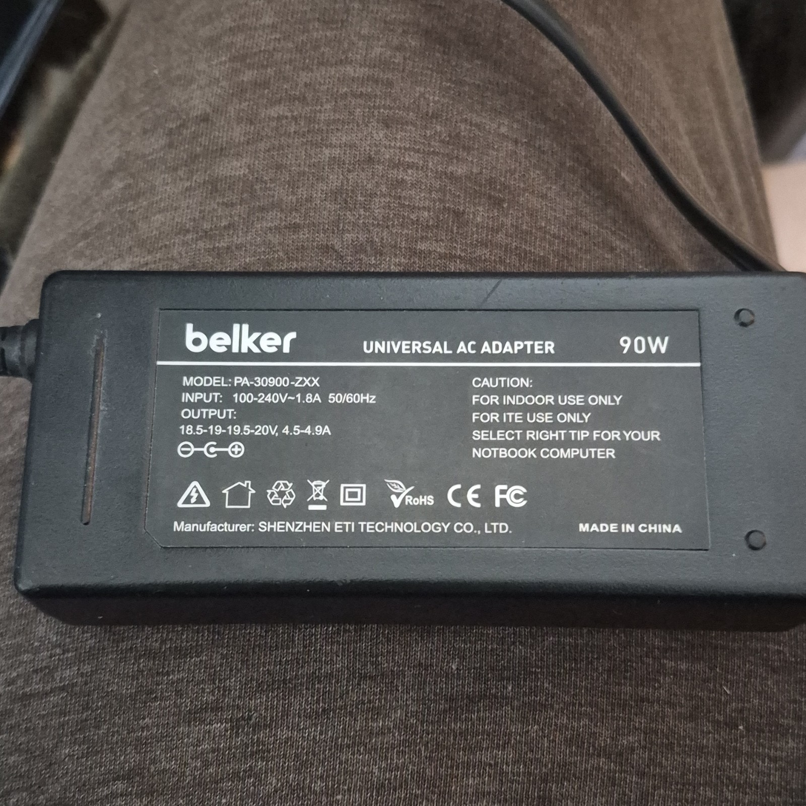 Belker Universal AC/DC Adapter 90W 18.5-20V Black 4-Pin PA-30900-ZXX