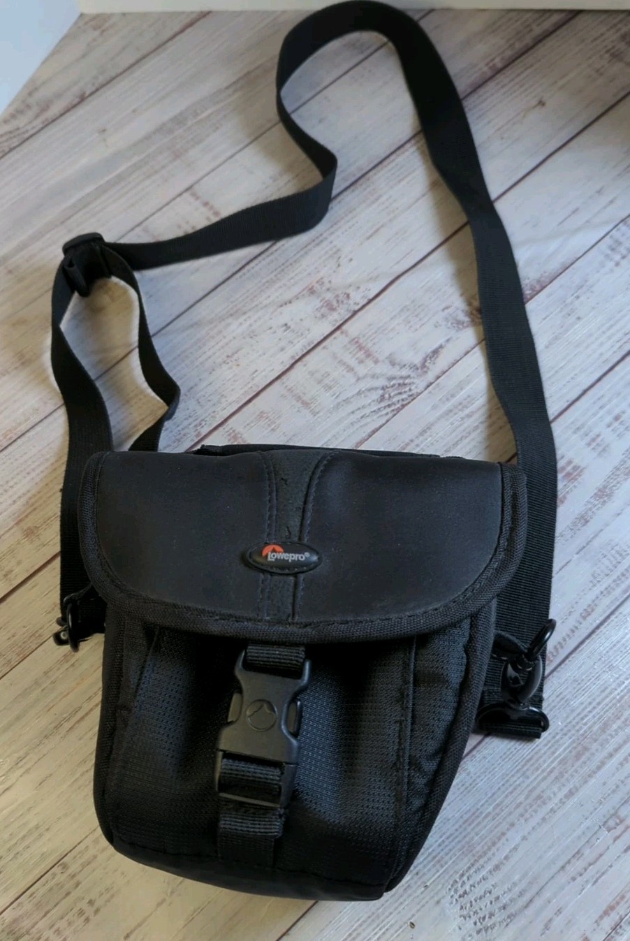 Lowepro Small Digital Camera Bag,Belt  Pockets Storage Black Shoulder Strap 7x6