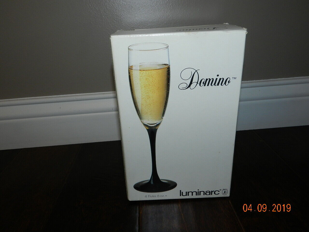  Set of 4 Luminarc France Domino Black Stem FLUTE Glasses 6 oz Unused in Box