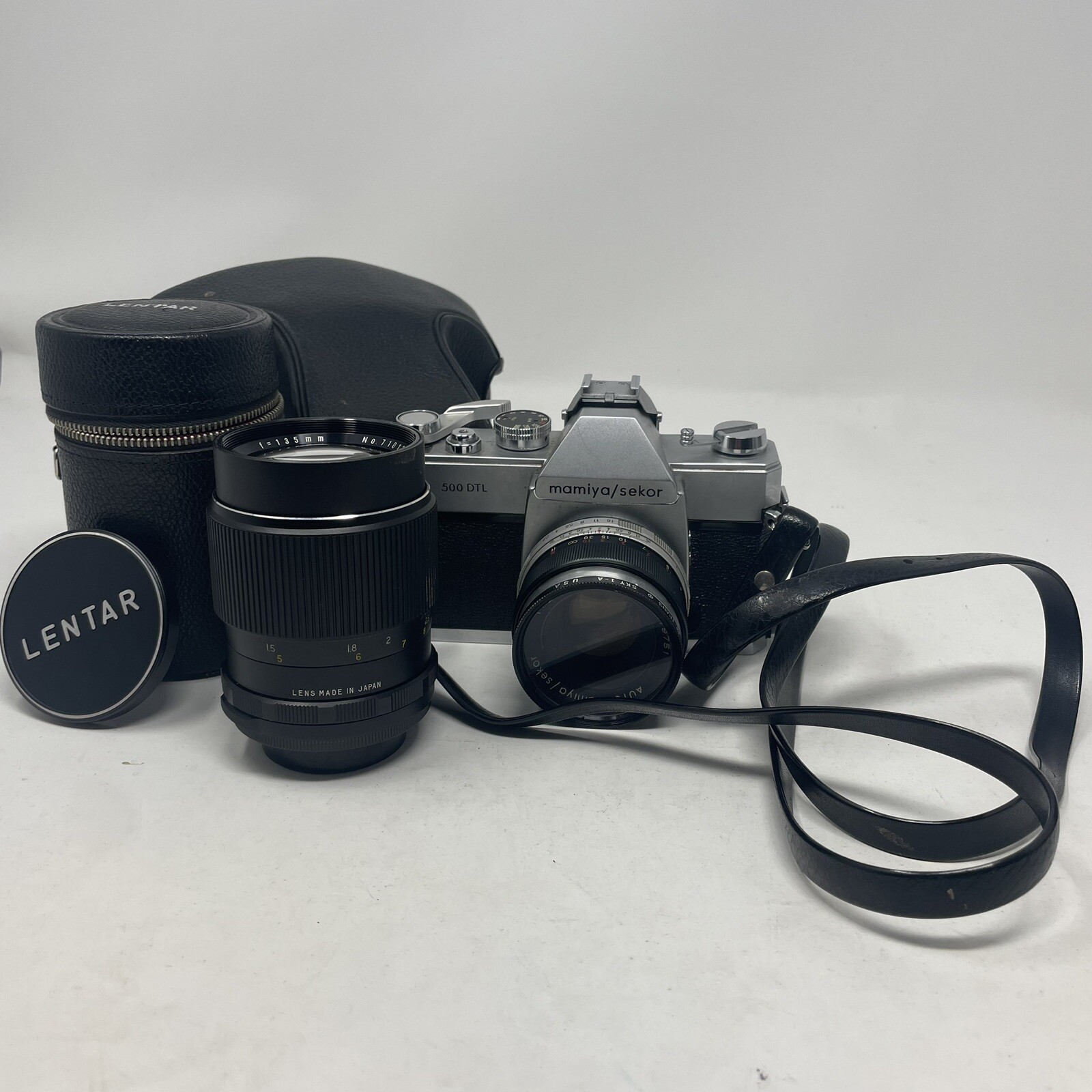 Mamiya / Sekor 500 DTL Camera 1:2 50mm - w/Case, 2 Lens, Lens Case And Caps