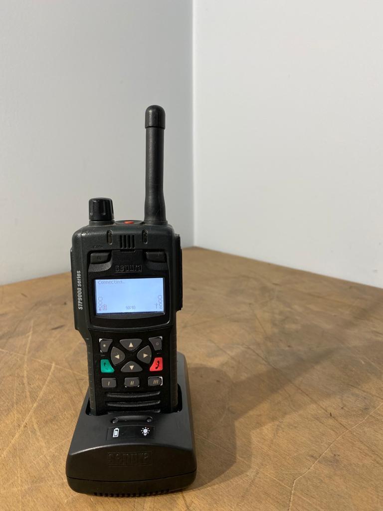 SEPURA STP9040 PORTABLE 407-473MHZ  TETRA Portable 2-Way Handheld Radio Kit
