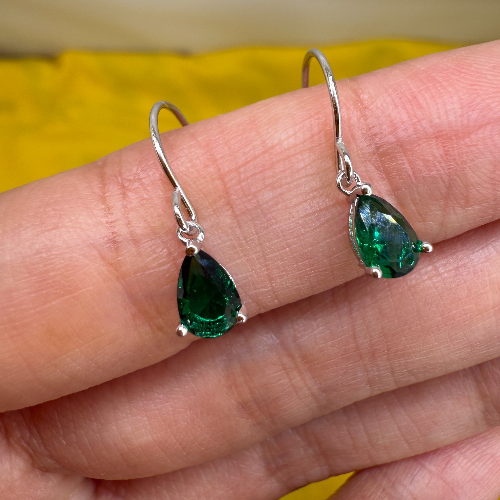 925 Sterling Silver Earrings 5x4mm Natural Gemstone Emerald Zircon Teardrop Cute