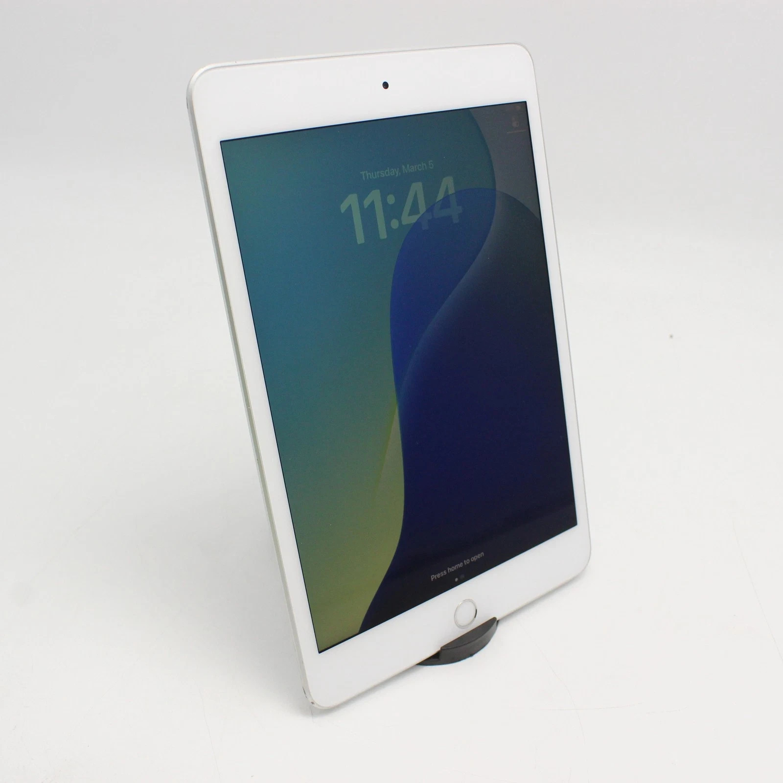 Apple iPad Mini 5th Gen 7.9" 64GB Wi-Fi A2133 | SILVER AND WHITE | VERY GOOD |