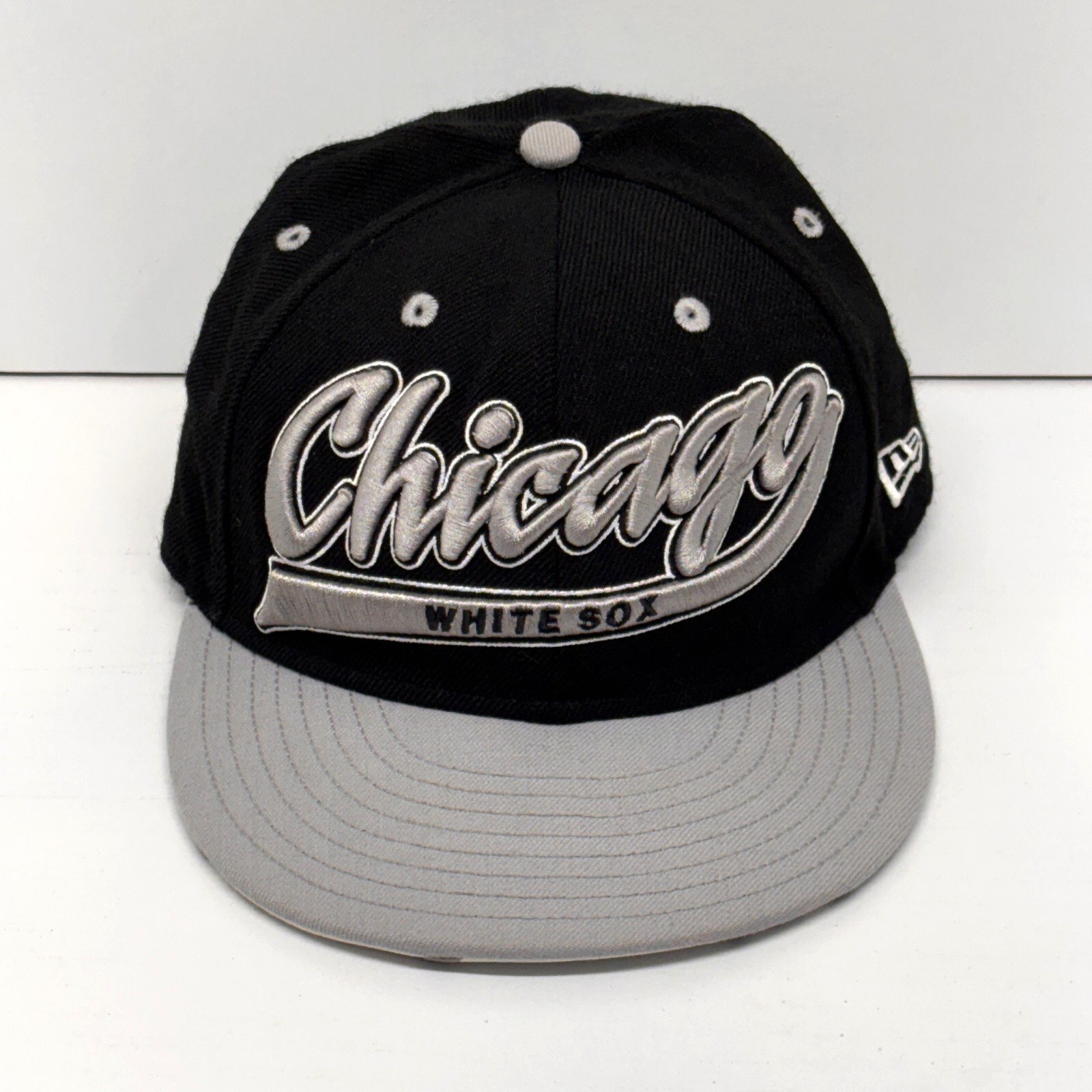 New Era Chicago White Sox Script Hat Fitted 7 Blk/Gray Wool MLB City under Brim