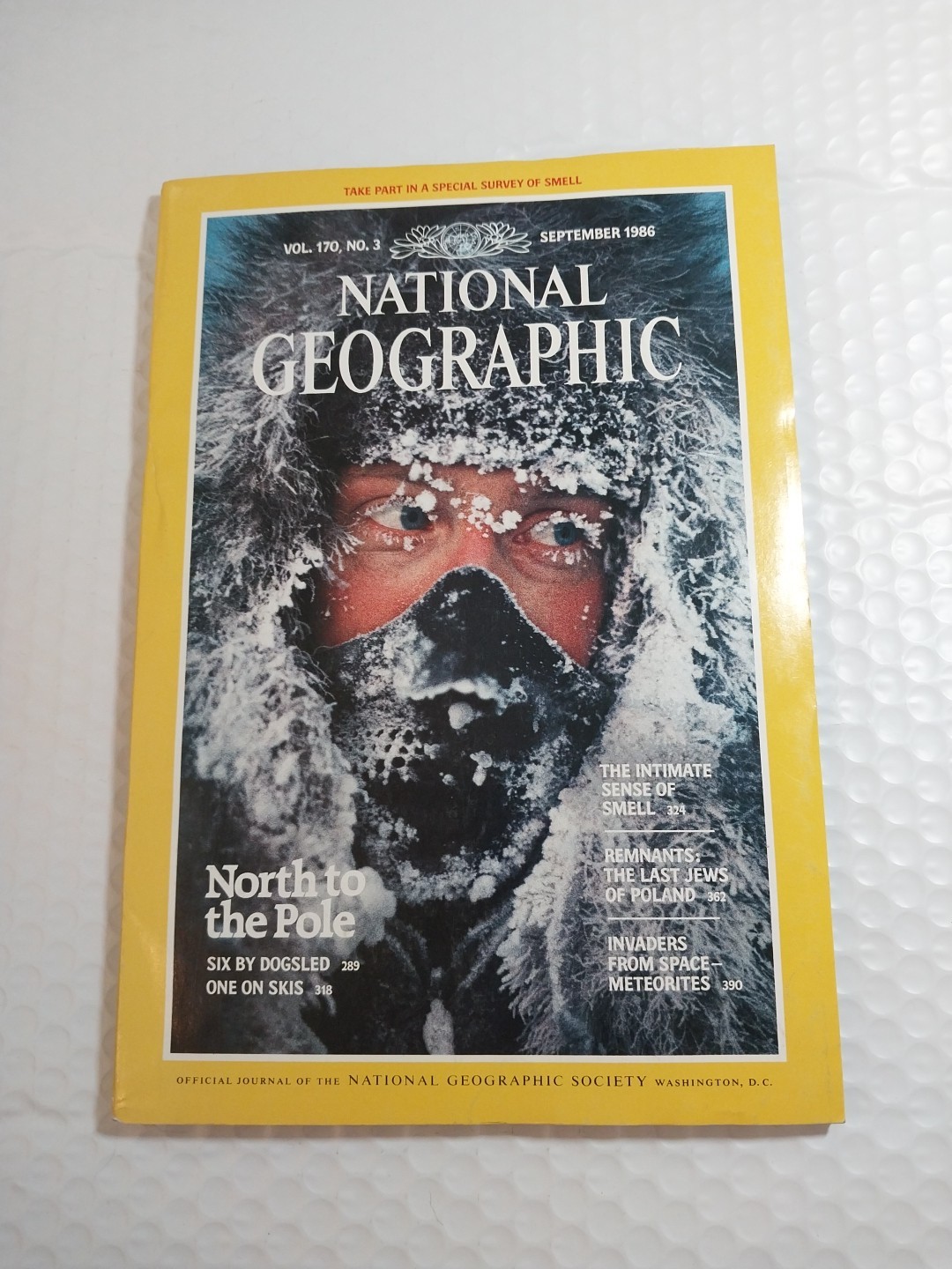 September 1986 National Geographic North to the Pole Insert Included 
