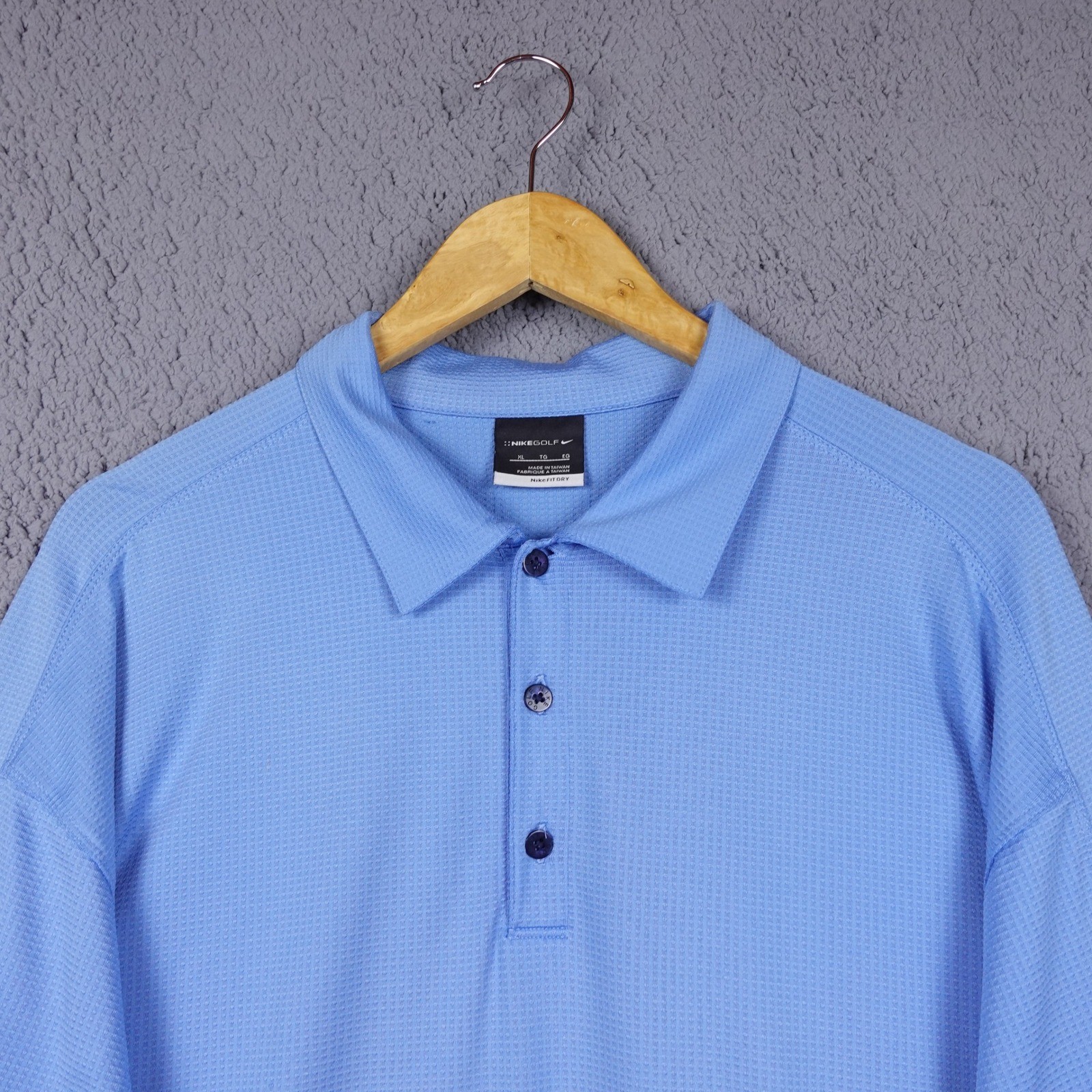 Nike Golf Polo Shirt XL Men's Short Sleeve Baby Blue Athletic Fit Performance