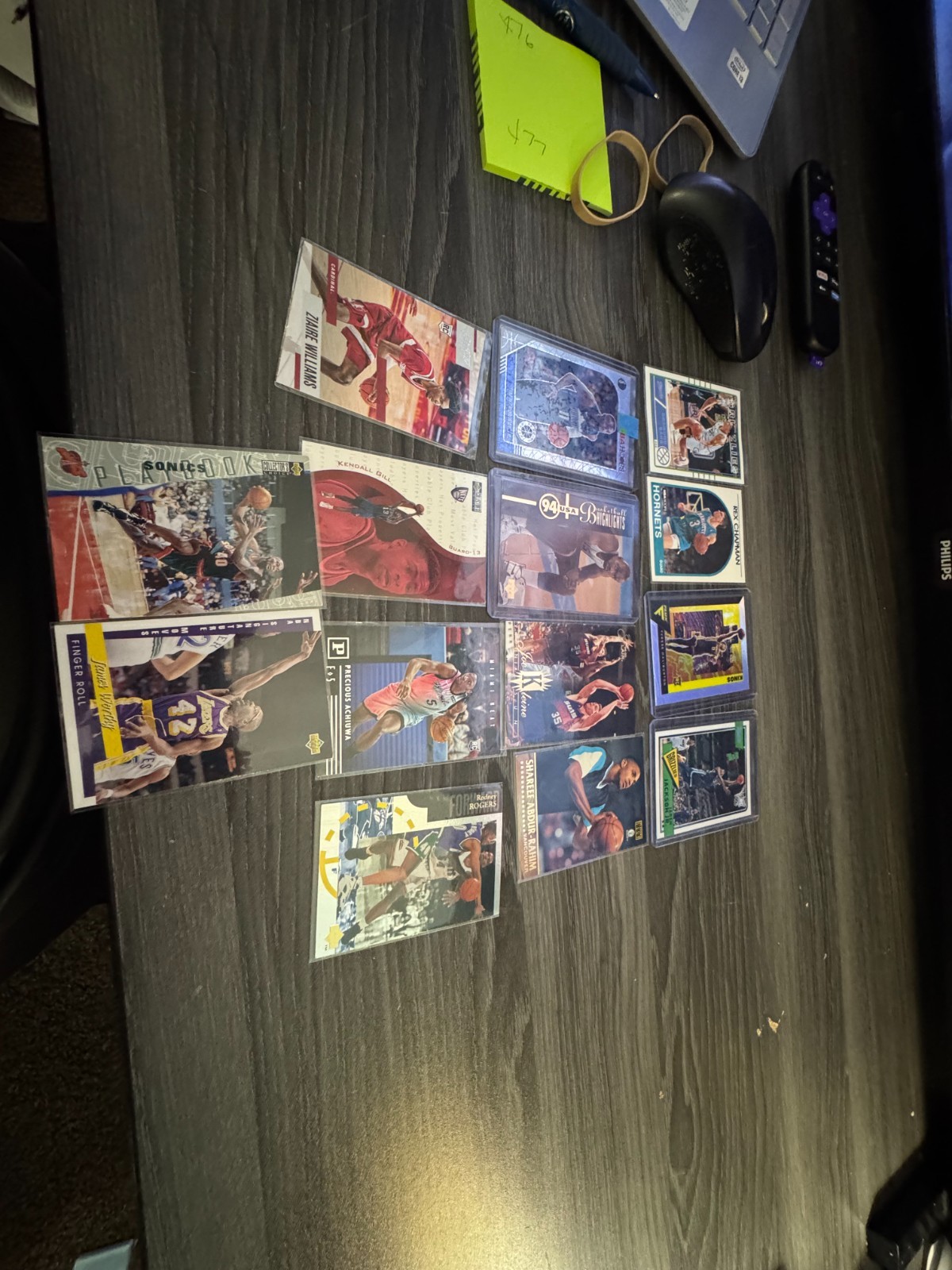 Lot of Vintage Basketball Cards(476)