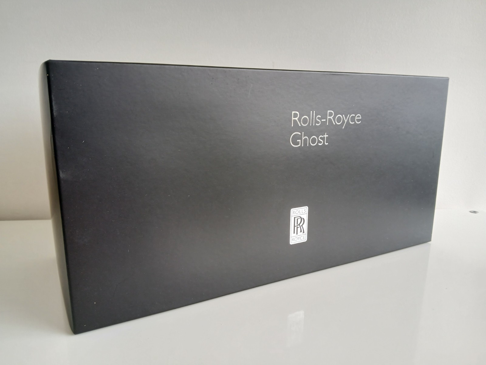 1:18 Kyosho Rolls-Royce Ghost Darkest Tungsten