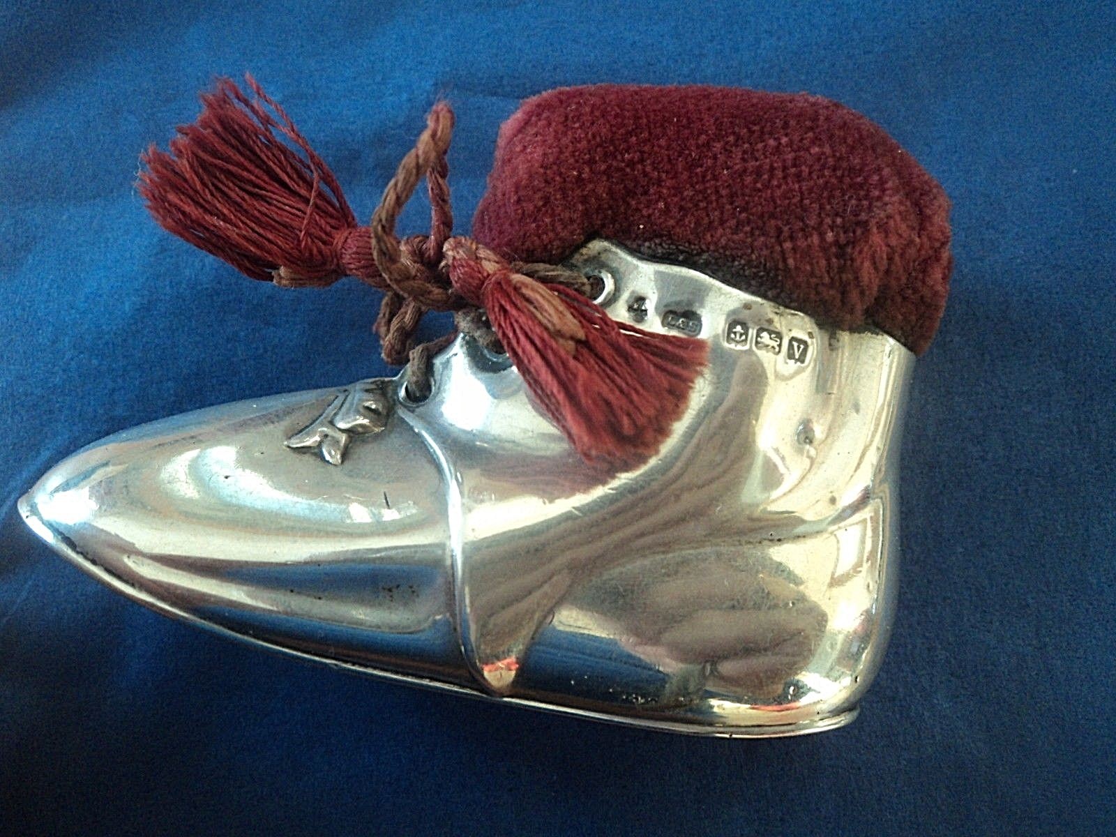 SUPERB Large Sterling Silver SHOE / BOOT Pin Cushion h/m 1920 Levi & Salaman