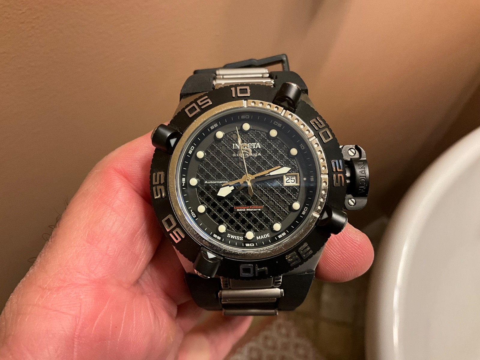 INVICTA SWISS MADE MID SIZE 45MM SUBAQUA NOMA IV AUTOMATIC 26 JEWELS NEW STRAP!!