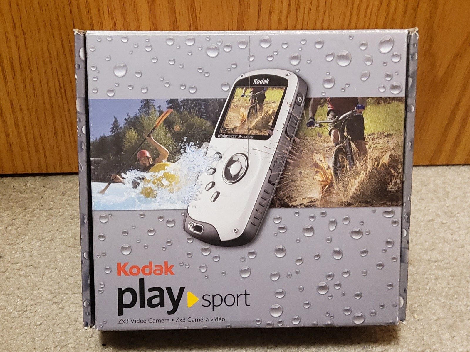 Kodak Playsport Zx3 Waterproof Video Camera HD 1080p White Black Tested w/ Box