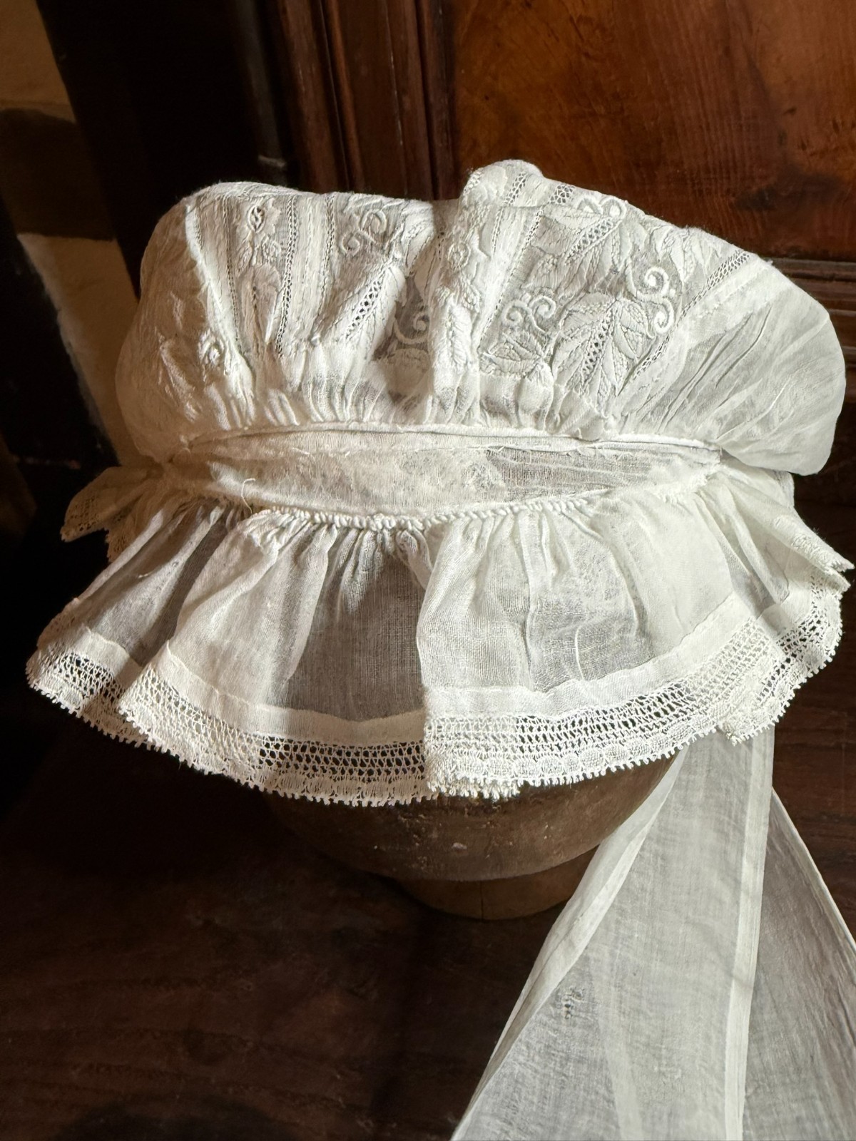 Antique Lace - HEADWEAR - EMBROIDERY AND LACE - fine hand-embroidered lawn,...