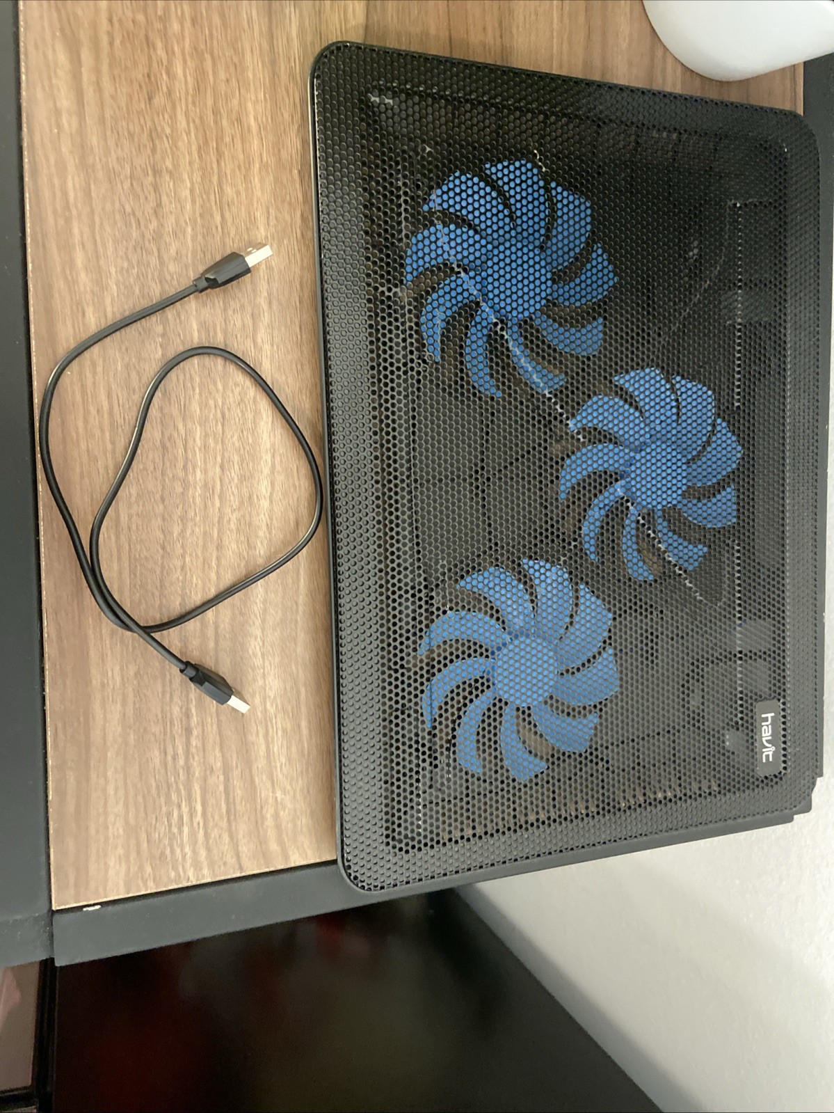 Habit Laptop Cooling Pad Laptop Stand 15.6”- 17” - Connects Via USB