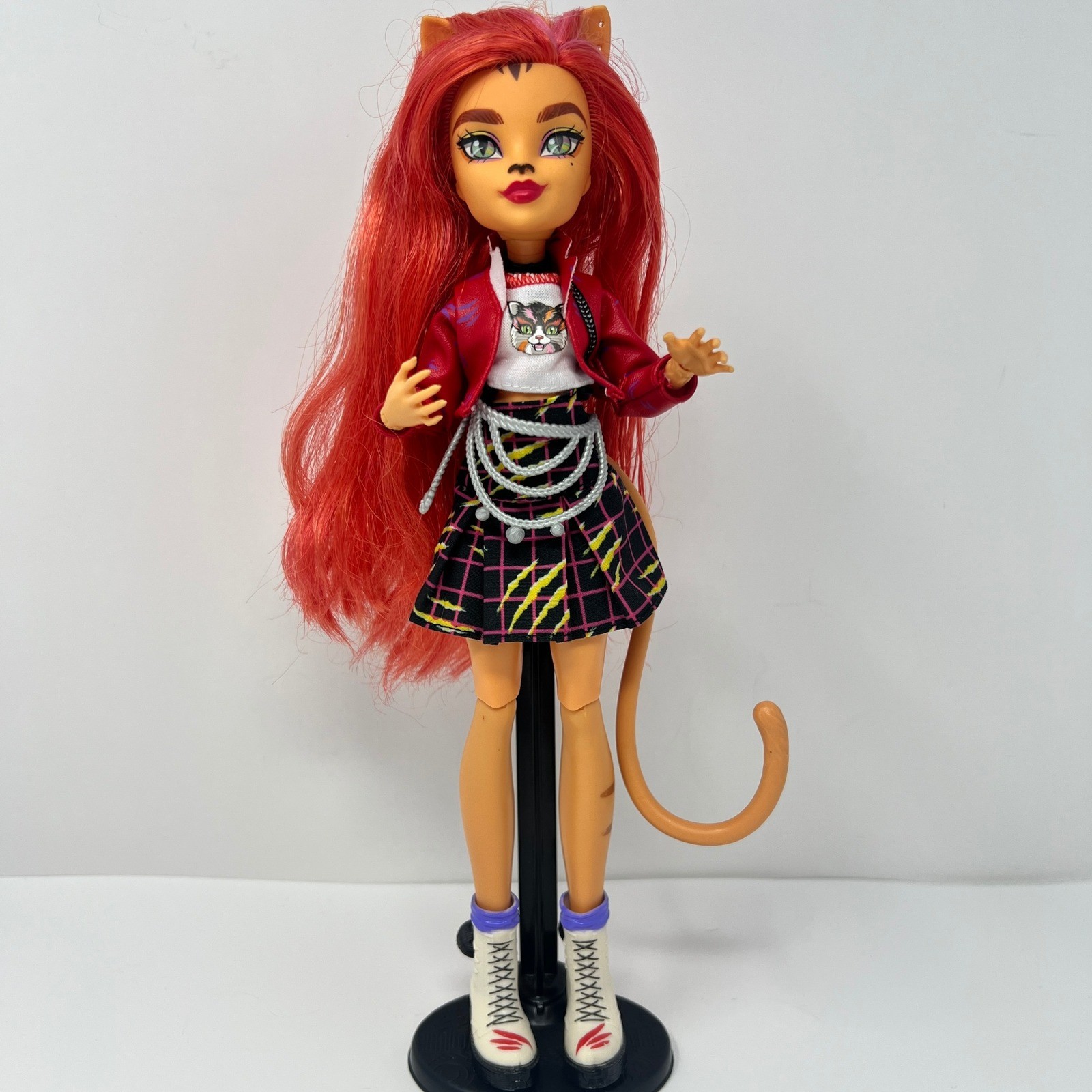 Monster High Toralei Stripe G3 Doll Red Hair Plaid Skirt Werecat Fashion Doll
