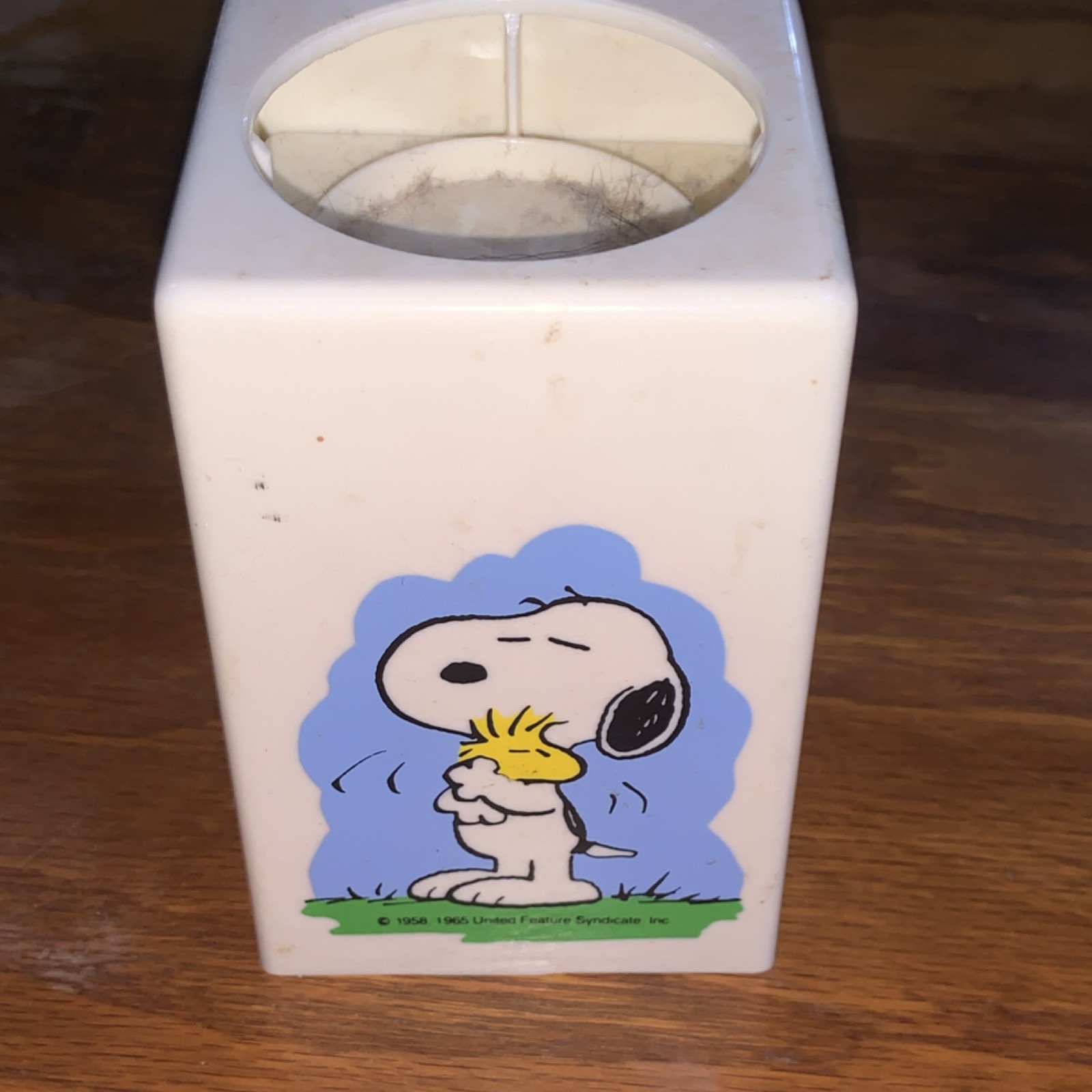 Peanuts Snoopy & Woodstock White Plastic cup dispenser Classic Cartoon Square