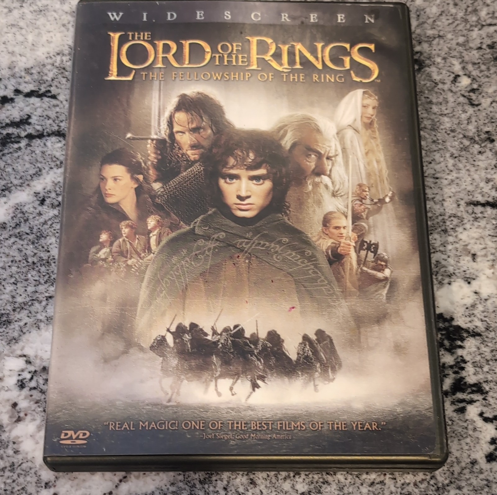 The Lord of the Rings Fellowship Widescreen Special Features 2-Disc Set DVD