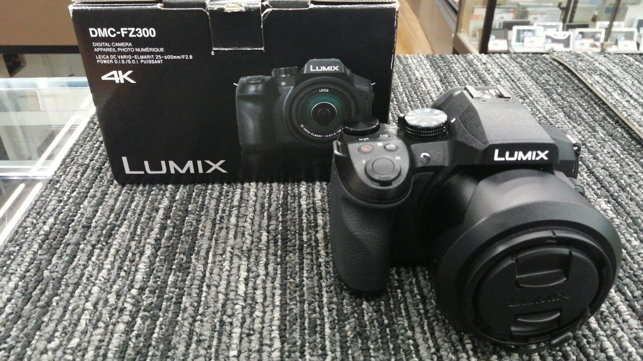 Panasonic FZ300 24x Optical Zoom Digital Camera 12.1MP Used From Japan