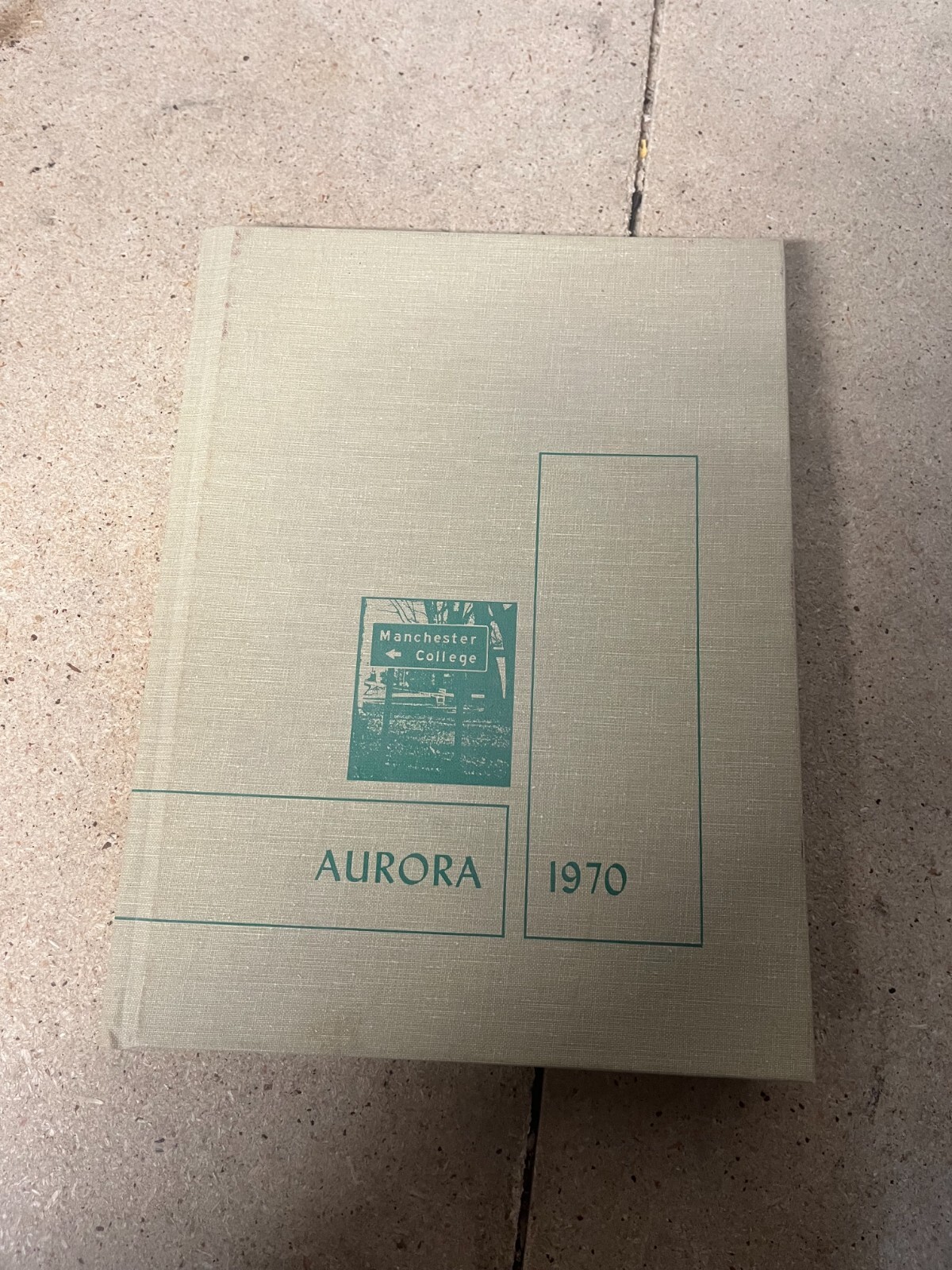 Manchester College Yearbook 1970 Aurora North Manchester, Indiana C13