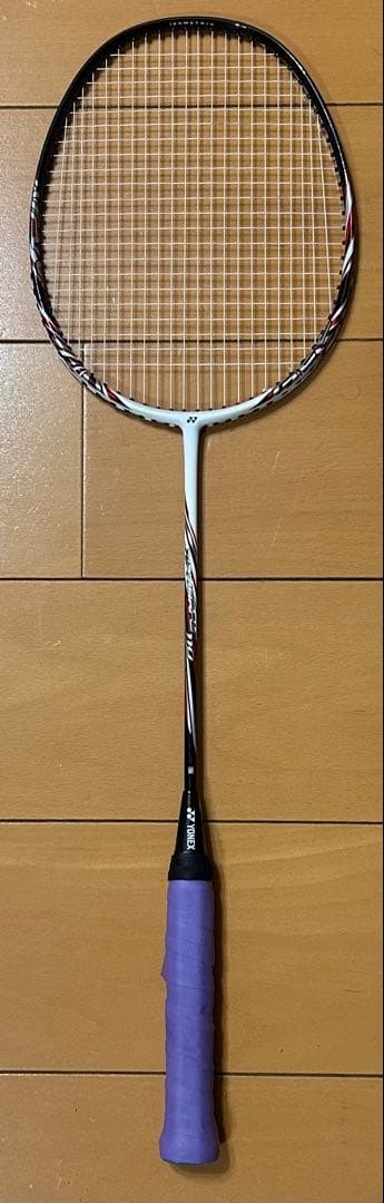 YONEX NANORAY 110 Badminton Racket 3U5 Carbon Grip with Minor Frame Scuff