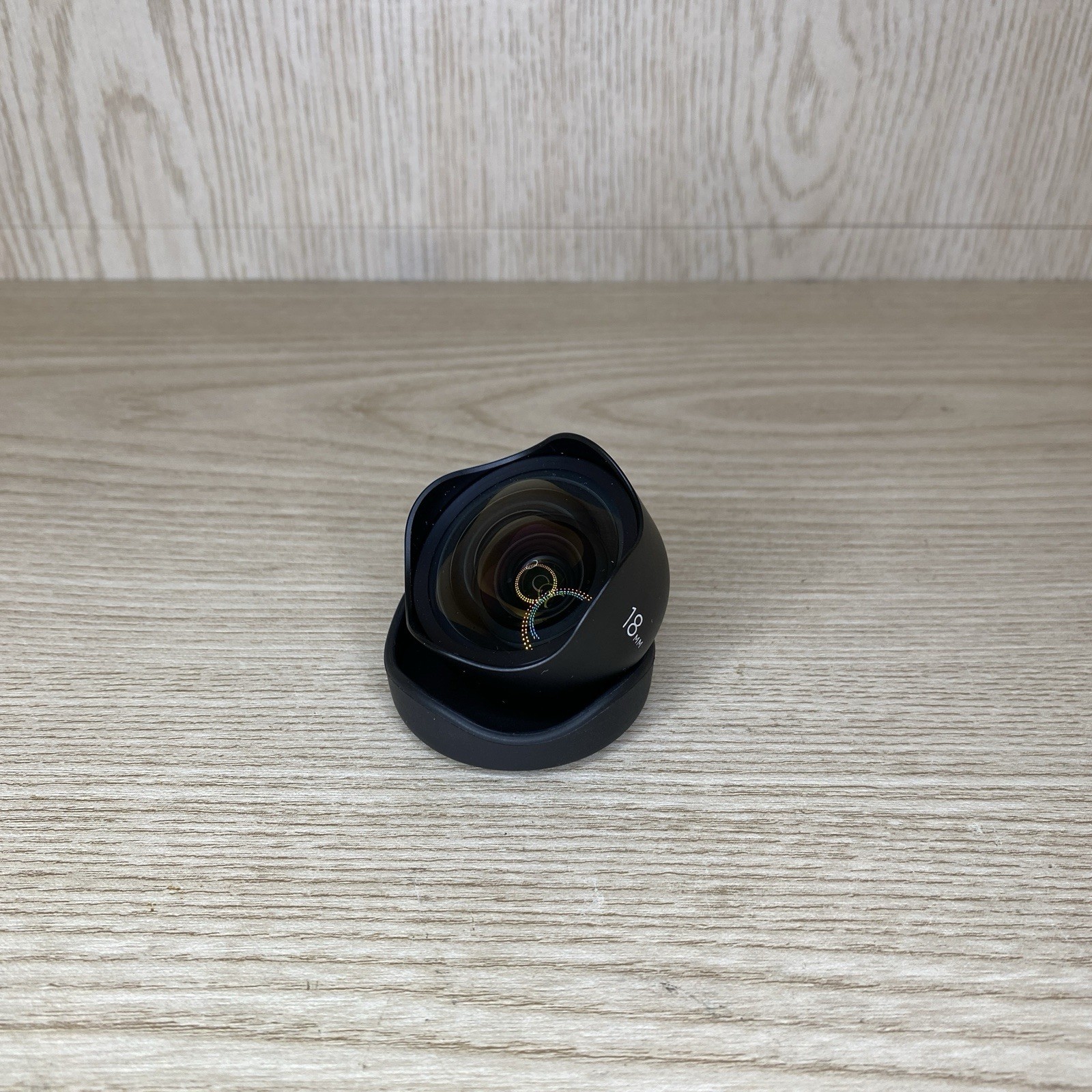 Moment Wide Angle 18mm Mobile Lens w/ Lens Cap - M-Series