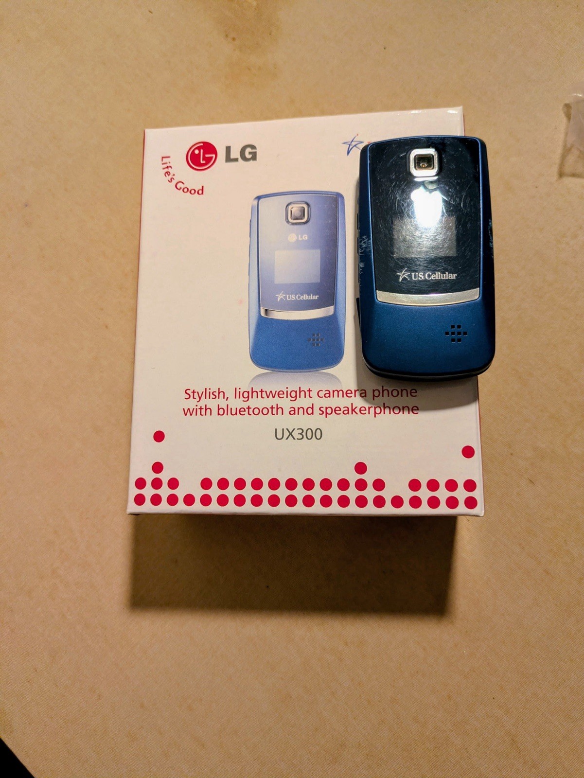 LG U 300 Cellphone Blue