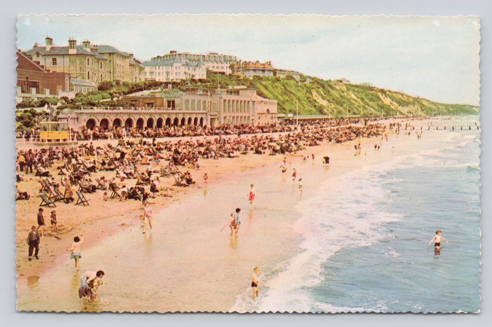Postcard - Bournemouth Sands, Beach England