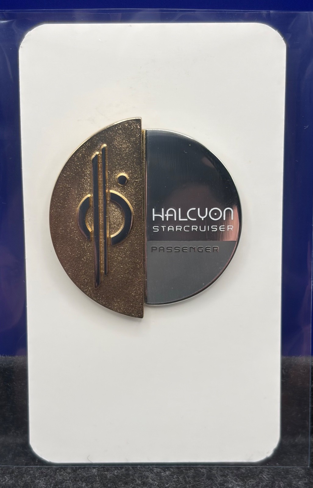 Disney Star Wars Galactic Star Cruiser Halcyon Pin (Exclusive Passenger Pin)