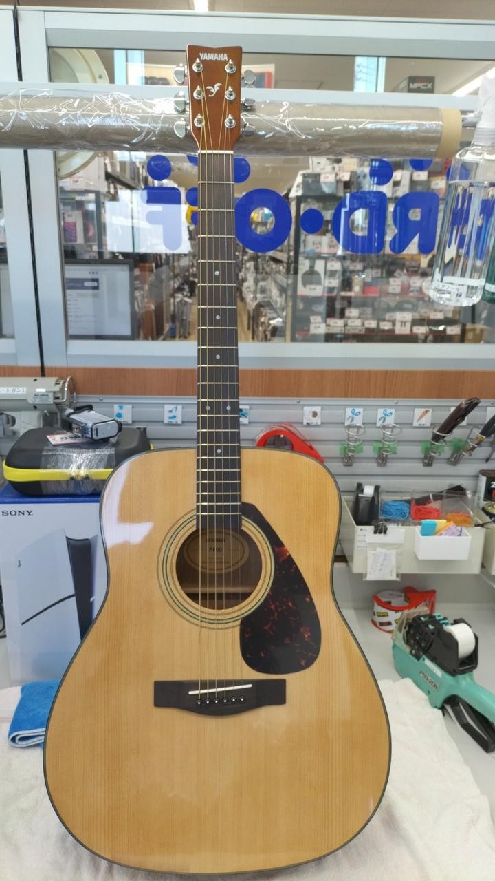 Yamaha F600 Acoustic Guitar Safe delivery from Japan