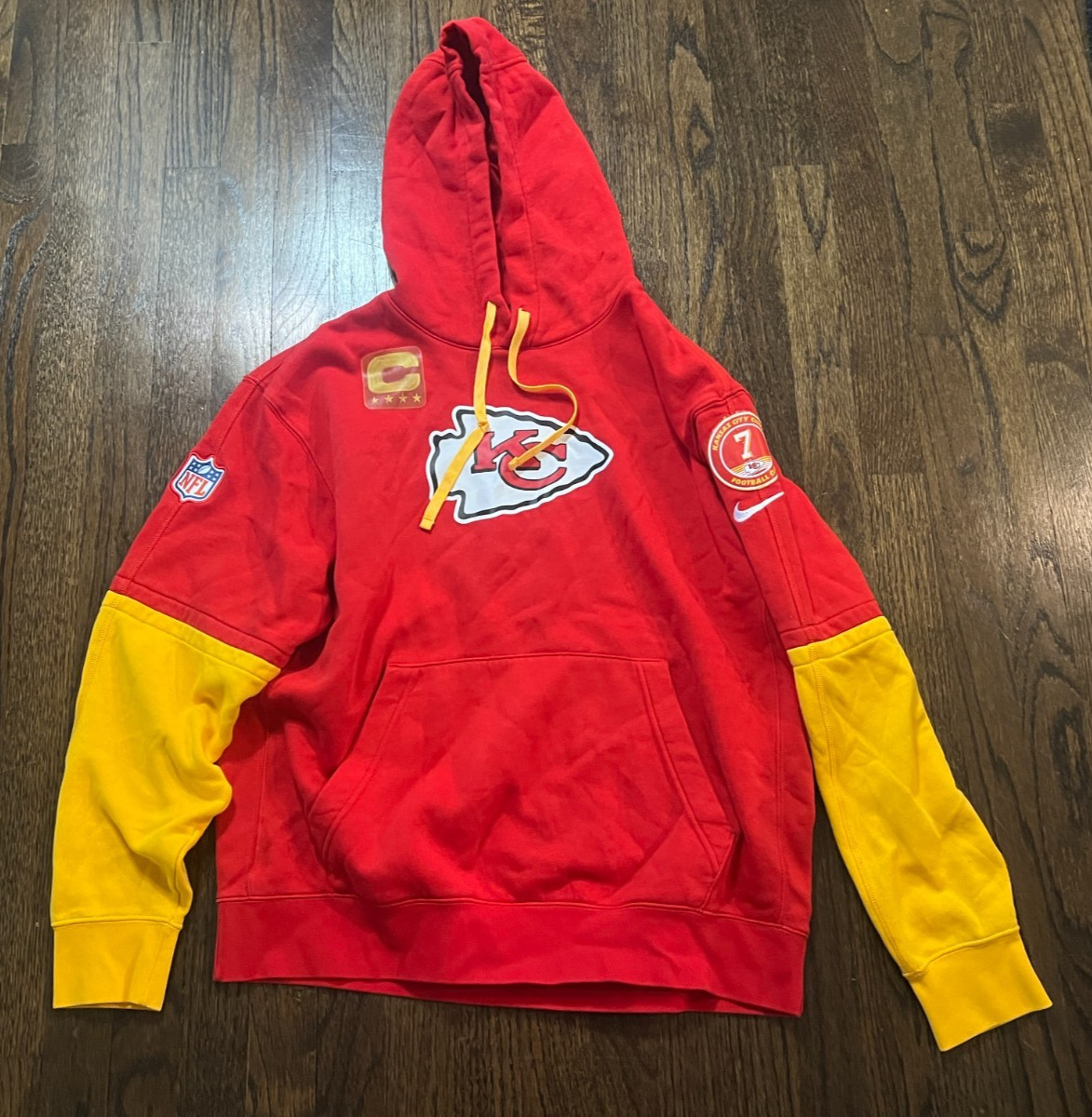 KANSAS CITY CHIEFS GAME USED ? ISSUED FOOTBALL SWEATSHIRT HOODIE HARRISON BUTKER