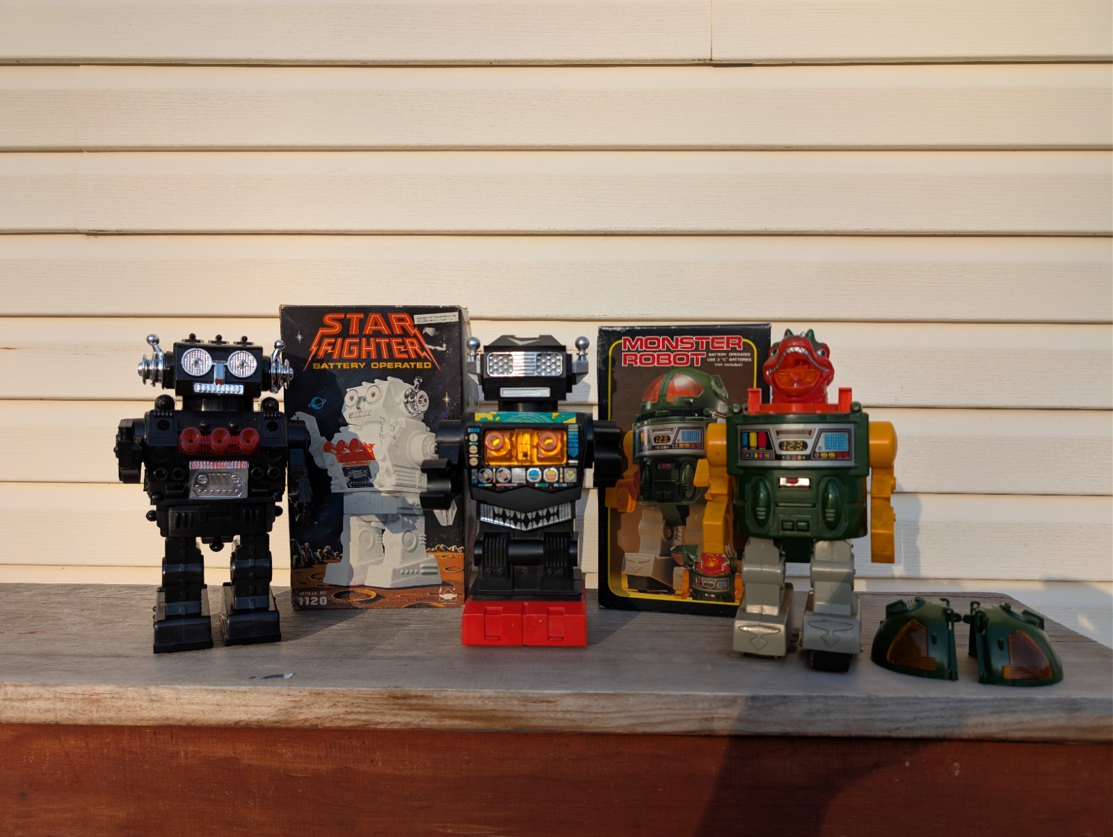 Horikawa Robot Collection Star Fighter And Monster Robot Vintage