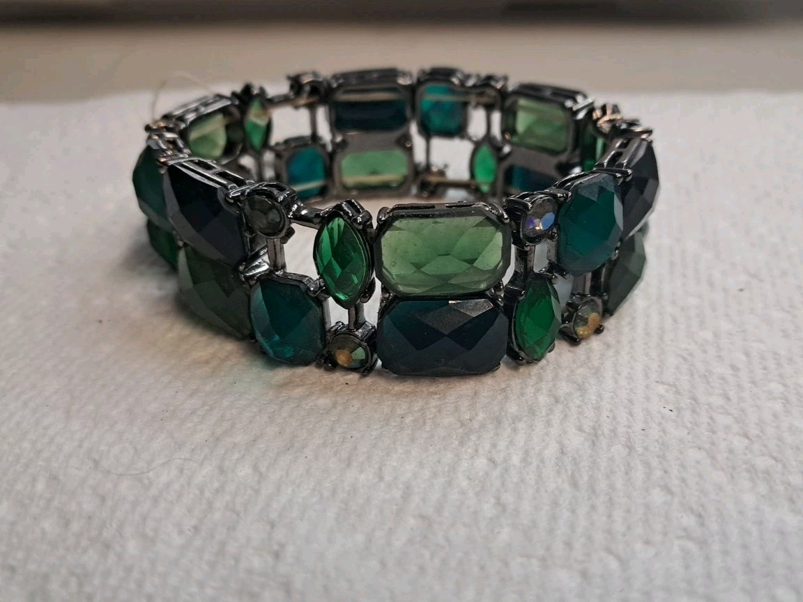 Vtg Rhinestone Stretch Bracelet Costume Green