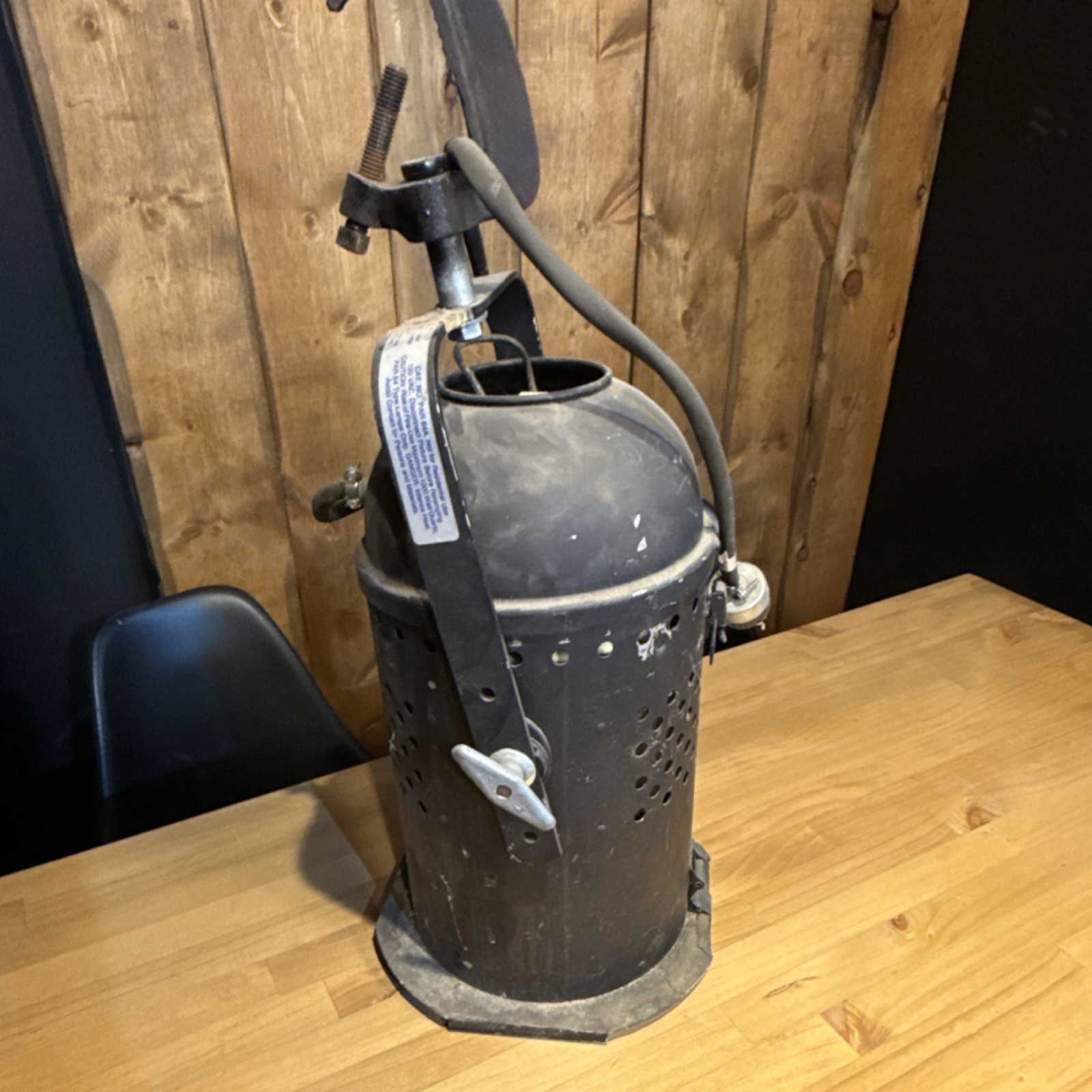 Altman PAR 64 Stage Lighting Fixture with Mounting Bracket 