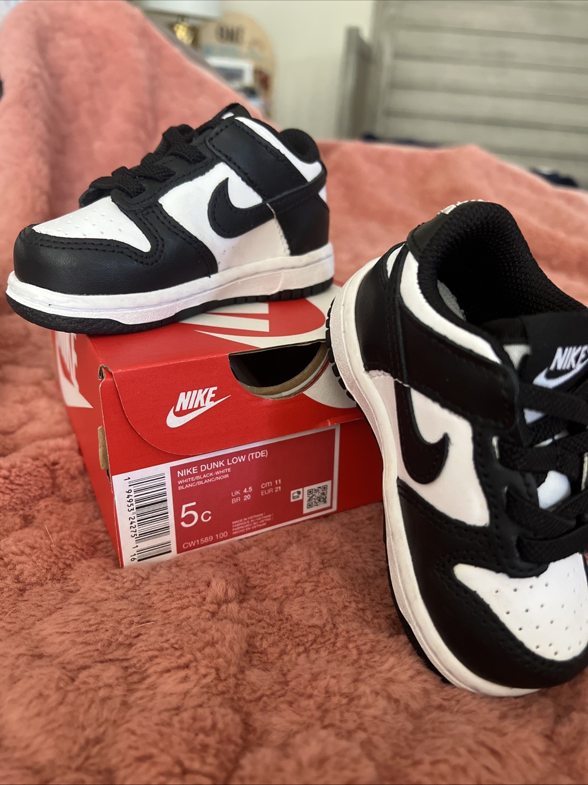 Nike Dunk Low (TDE) Black White Leather Unisex Kids Sneakers Size 5C CW1589-100