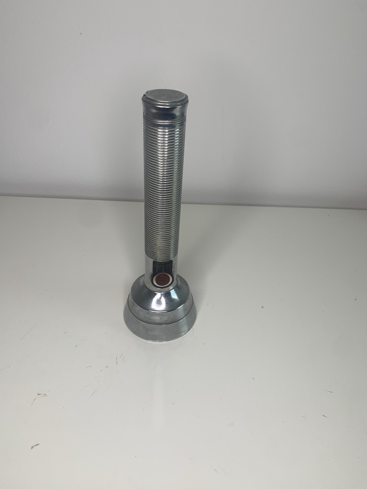 Eveready Vintage Flashlight by Union Carbide Made In USA Untested NY, NY