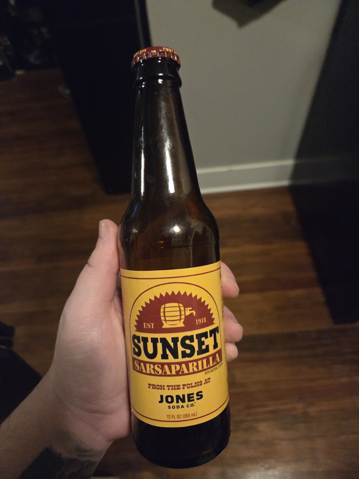 Jones Soda Co. Sunset Sarsaparilla Bottles & Cards Fallout Memorabilia