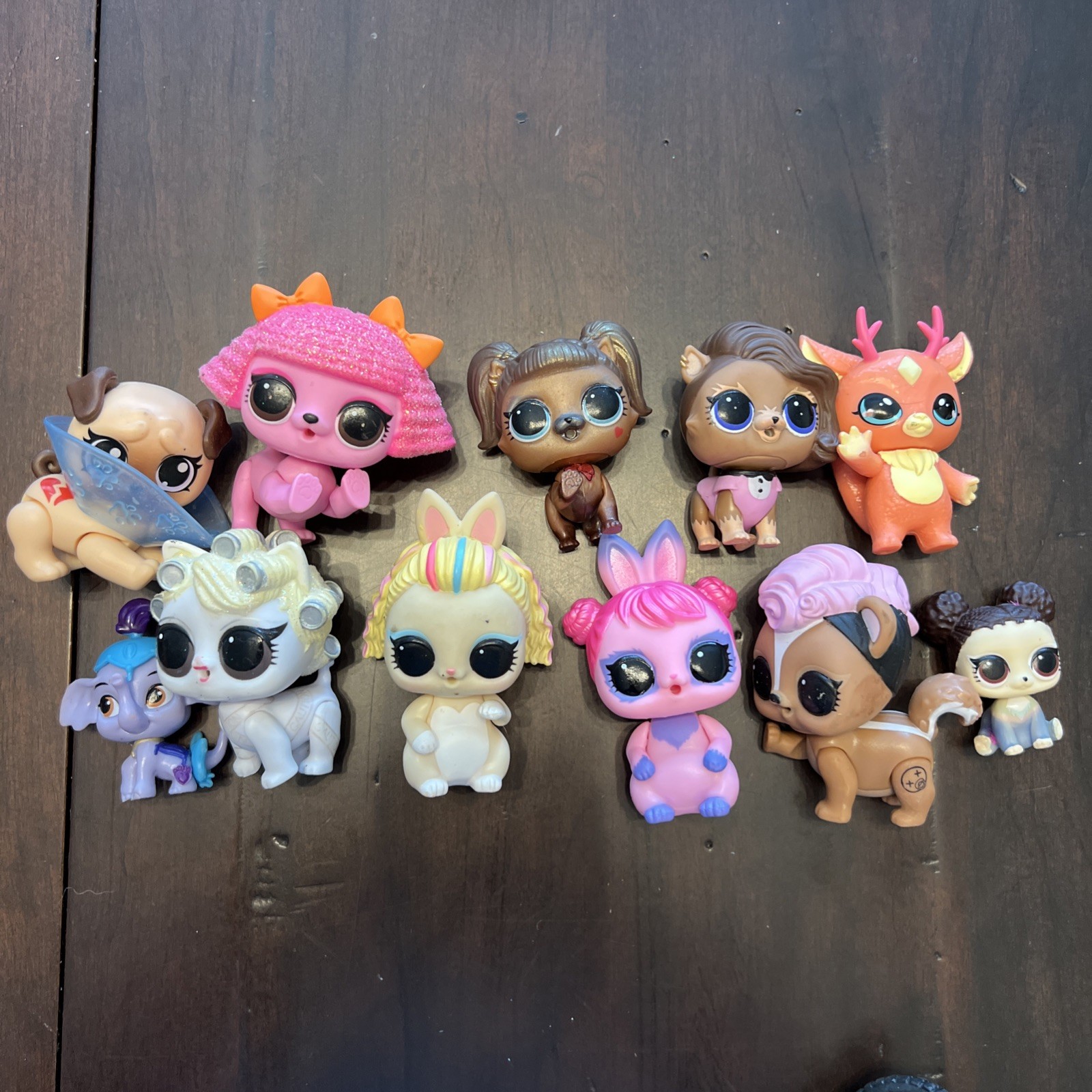 LOT of 10 LOL Surprise Dolls Pets