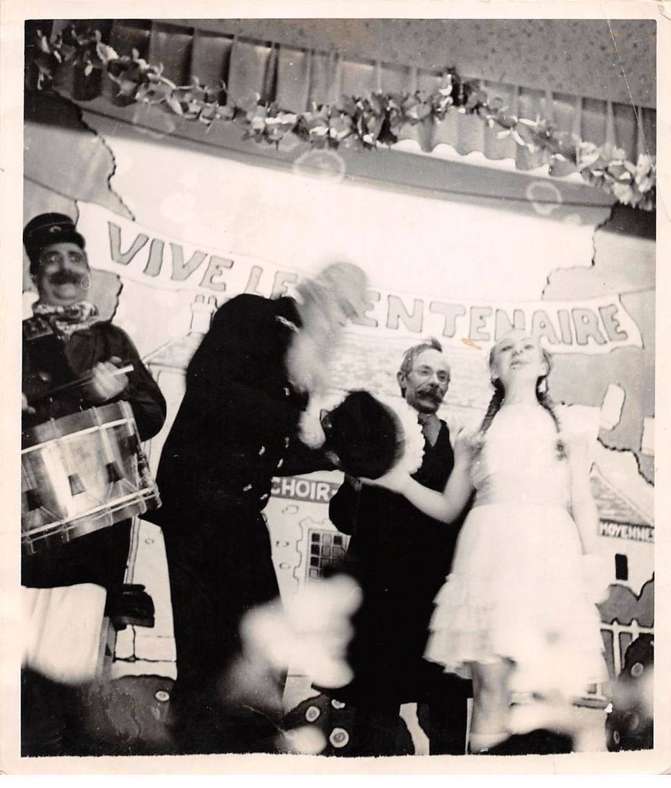 Press Photo AM21027 Approximately 20X18 CM Celebration Happy Centennial