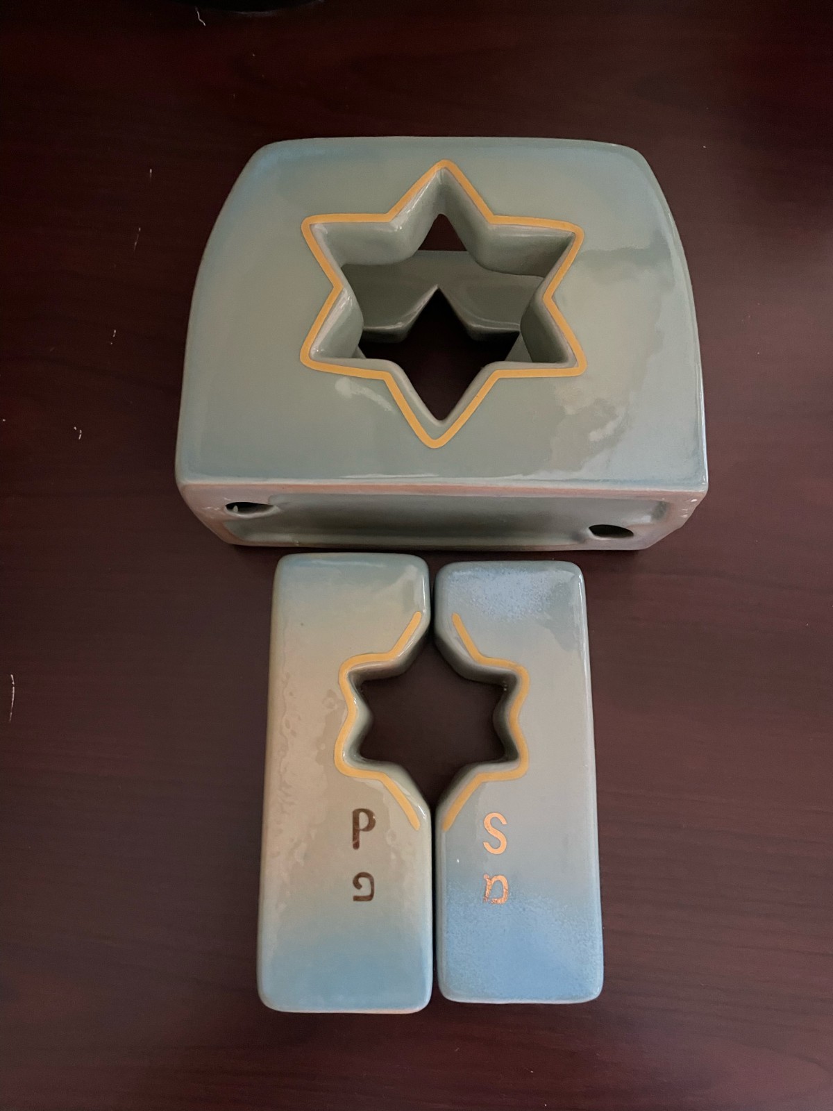 Judaica napkin holder salt/pepper shakers NEW porcelain seafoam w/gold no box
