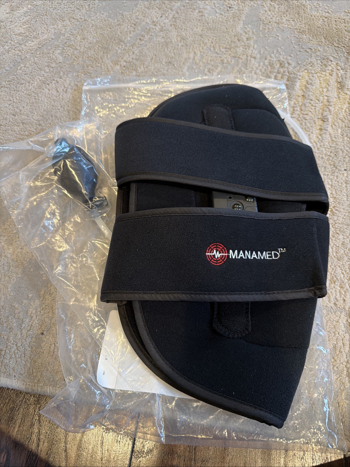 KNEE BRACE ADJUSTABLE MANAMED EZ ROM Gel Ice Compression NO Ice Packs EZR001 New