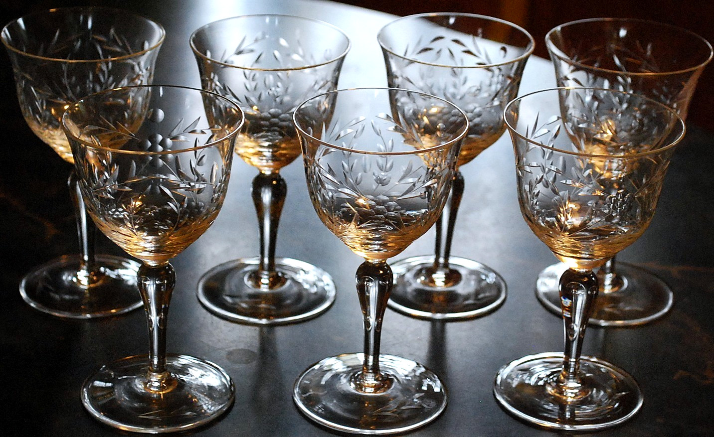 Vtg Set 7 HAND BEVEL CUT Wine Glasses CROSSED WREATH FLORAL/ Bulb Stem 4.75"