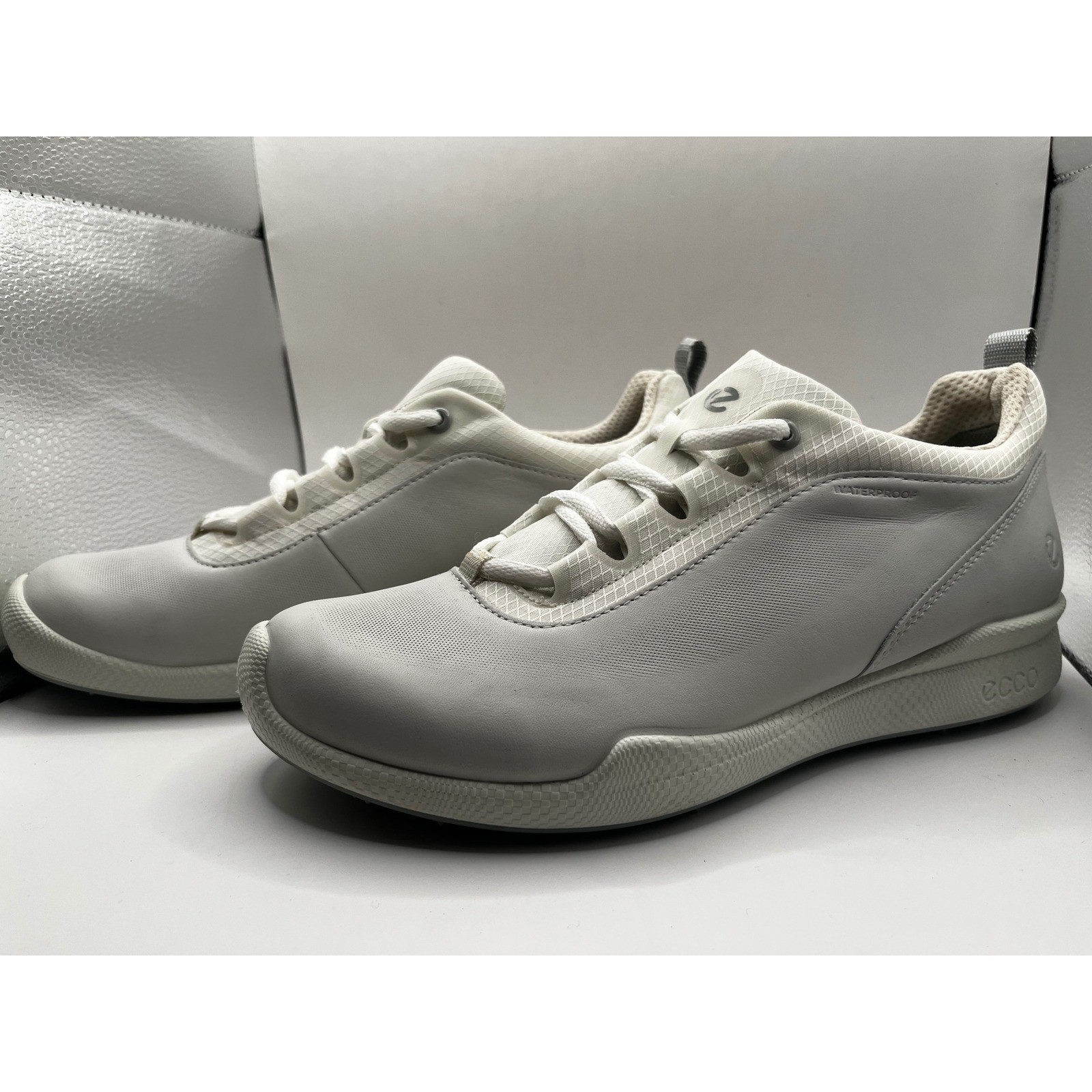 ECCO Golf Biom Hybrid Waterproof Shoes Womens 6 / 6.5 White Gray New
