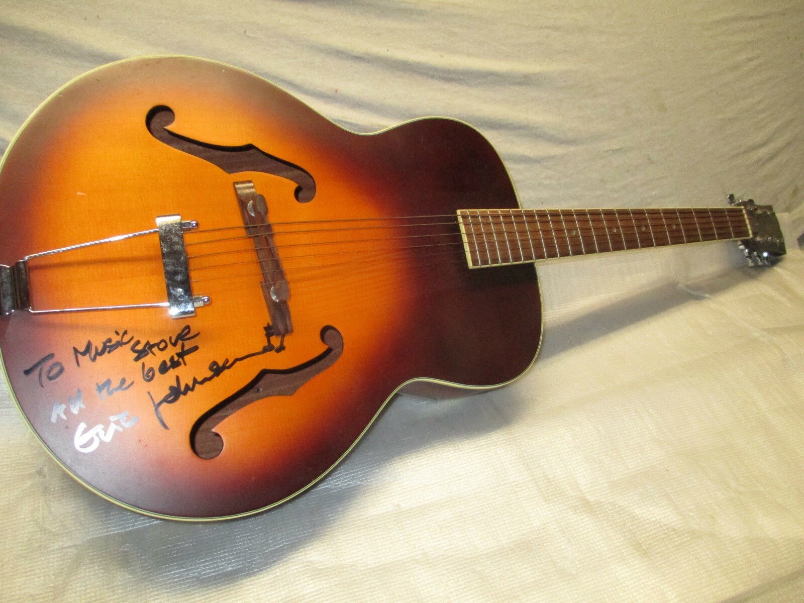 ARCH TOP JAZZER signed by ERIC JOHNSON