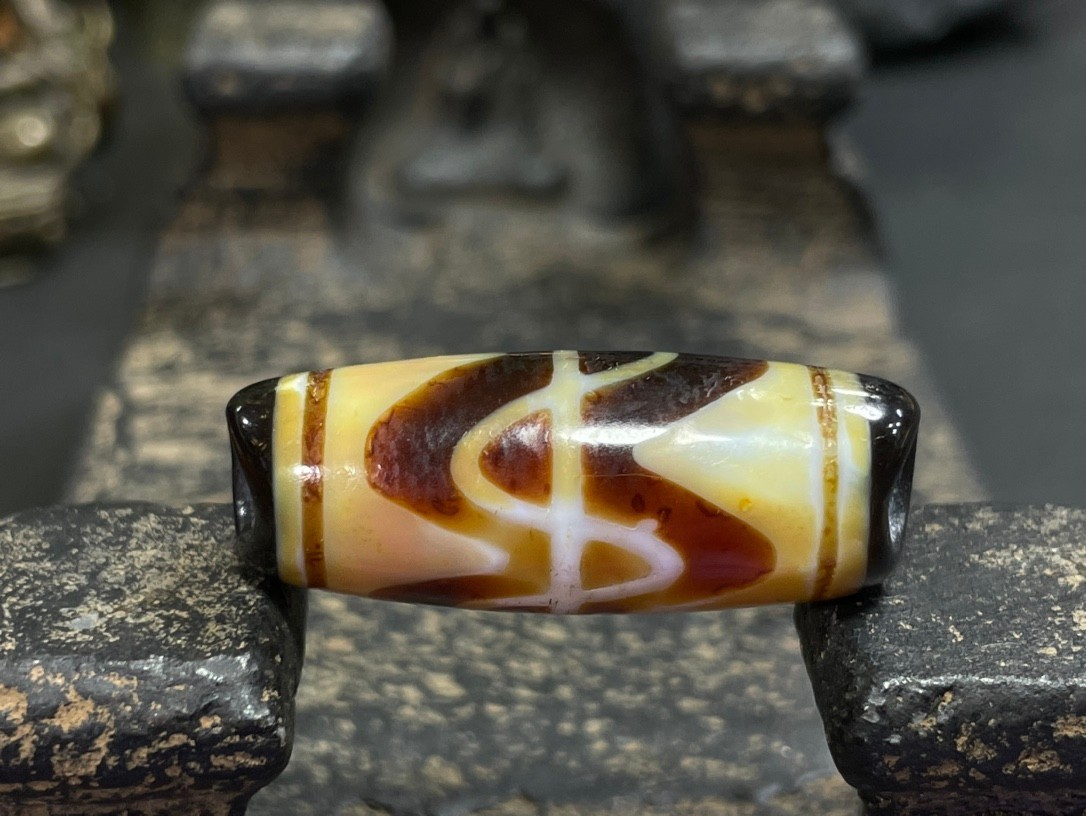 Old Tibetan Nepalese Himalayan Ancient  eye Old Dzi Talisman Beads Amulet 彩虹天珠