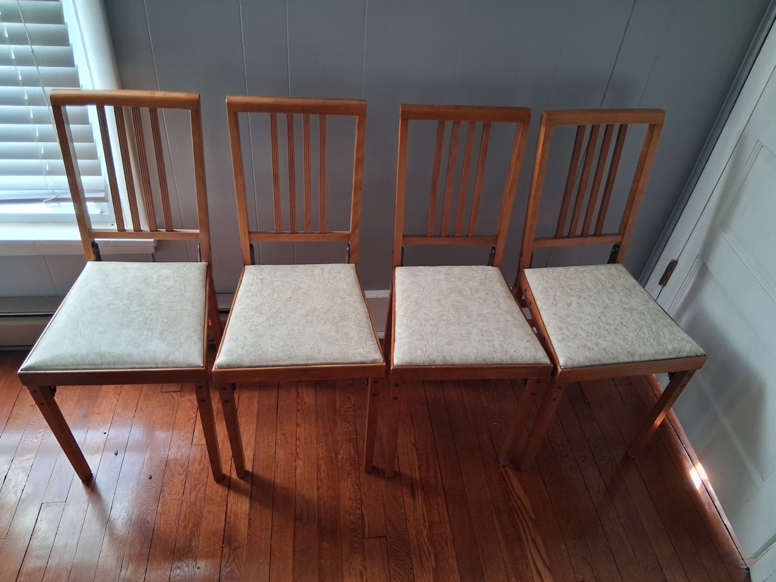 Leg O Matic Vintage Wooden Folding Chair Vinyl Seat Cover, Mid-Century