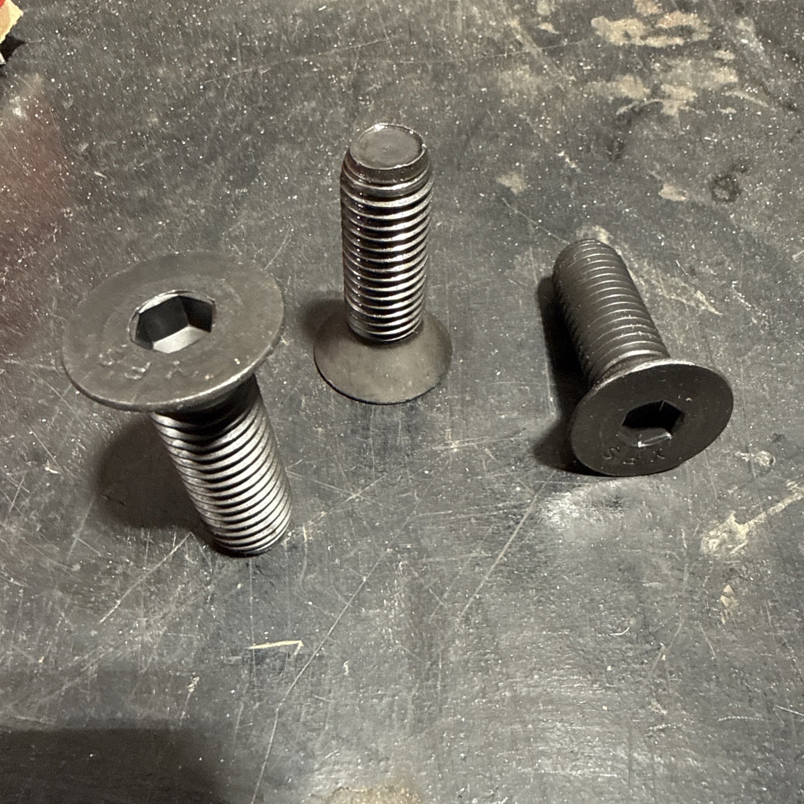 (Qty 50) 5/8-11 x 2" Flat Head Socket Head Cap Screws FT Alloy Steel Black Oxide