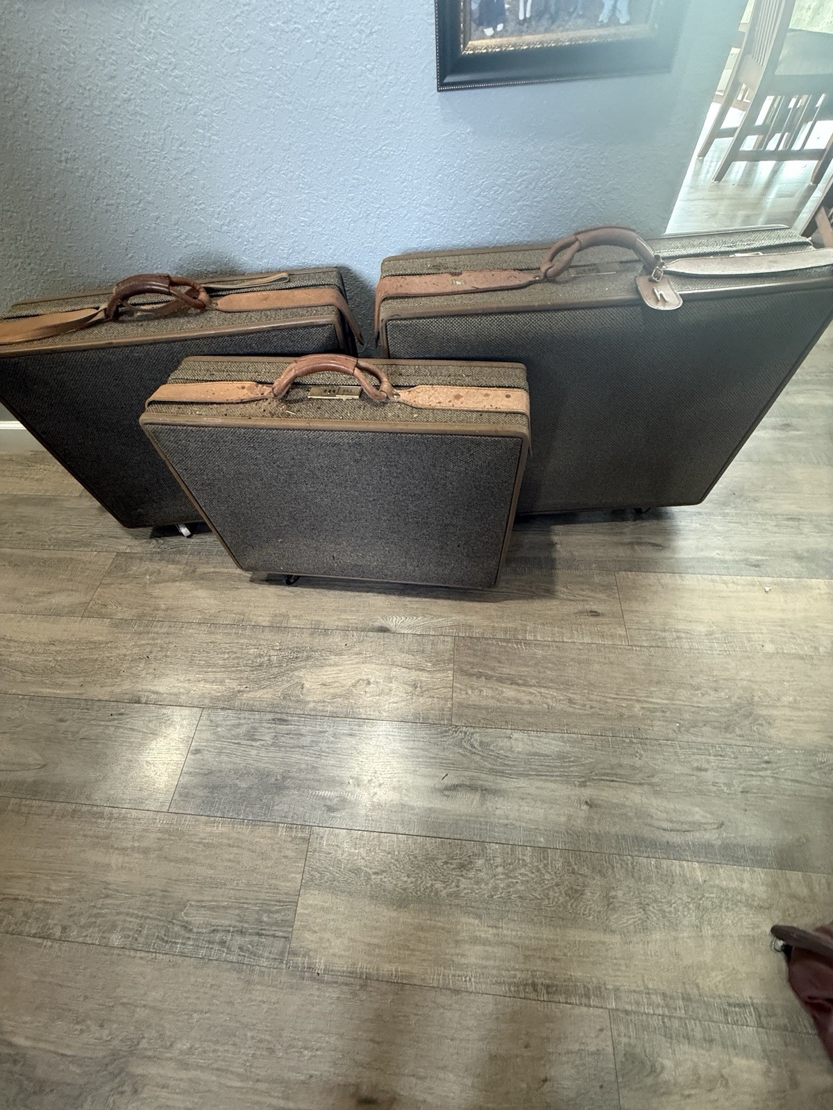 Vintage Hartmann Tweed and Leather Suitcase Set of 3