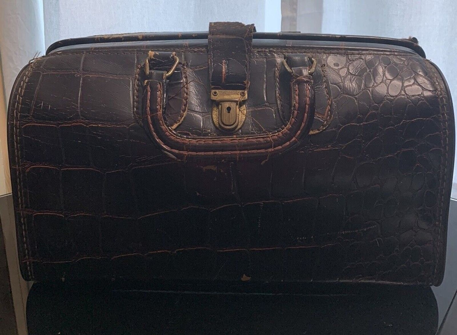 Travel Bag Cordovan Color Top Grain Cow Hide Croc Pattern Swiss Upjohn Doctor's 