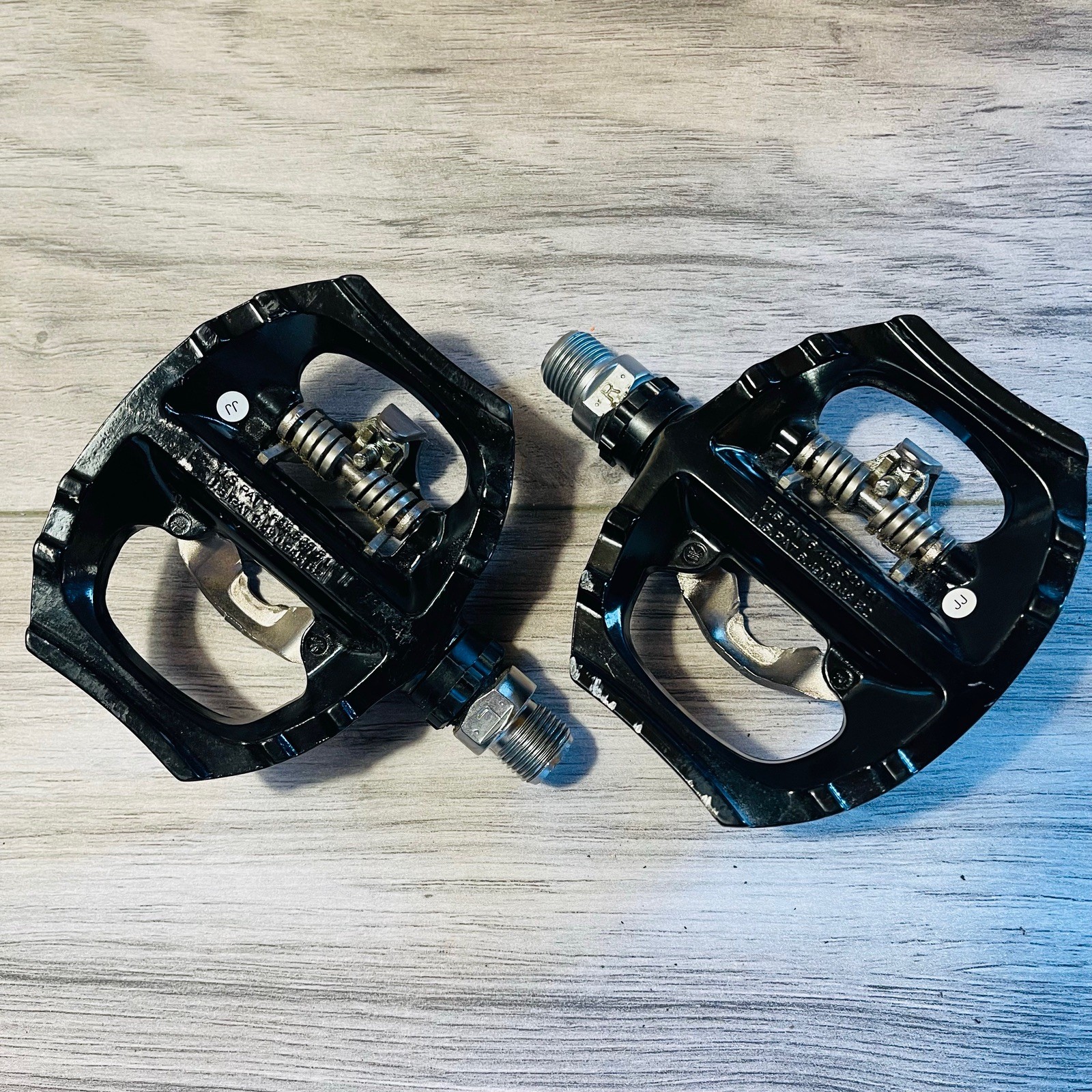 Shimano PD-A530 Clipless Pedals Platform Single Side Black SUPER LOW MILES