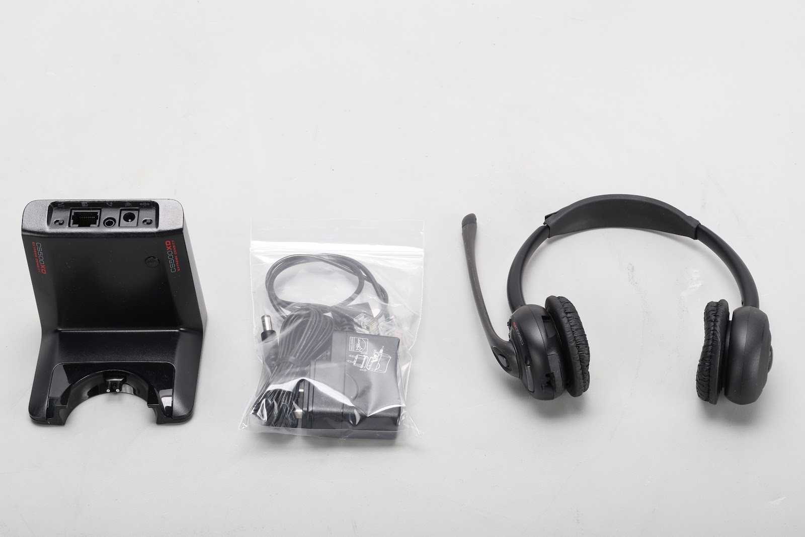 Plantronics CS520-XD Wireless Headset With Power Supply and Accessories